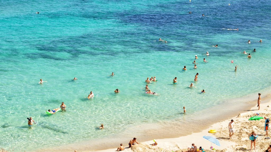 Was man für einen Tag am Strand einpacken sollte